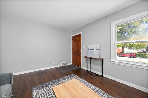 3162 Lincoln Street Lorain OH 44052
