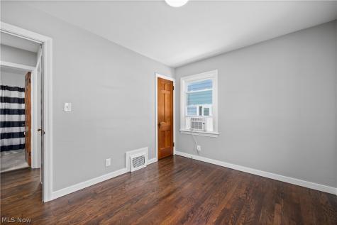 3162 Lincoln Street Lorain OH 44052