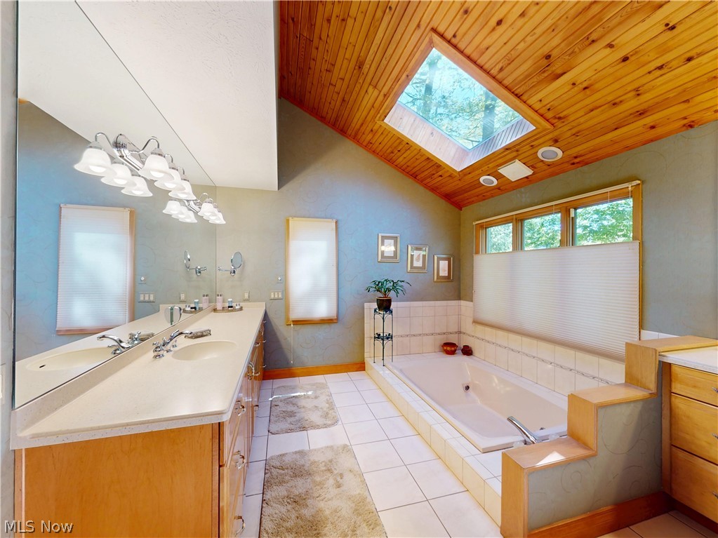 857 Hardwood Court Gates Mills OH 44040