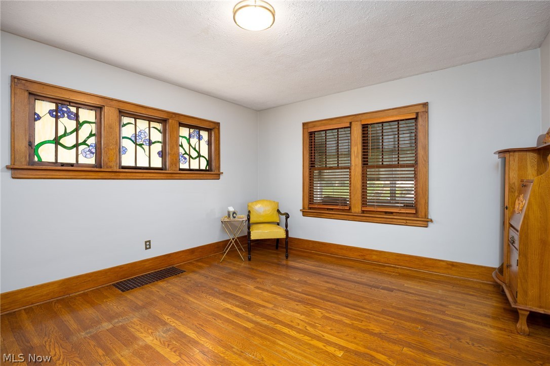 1633 Glenmount Avenue Akron OH 44301