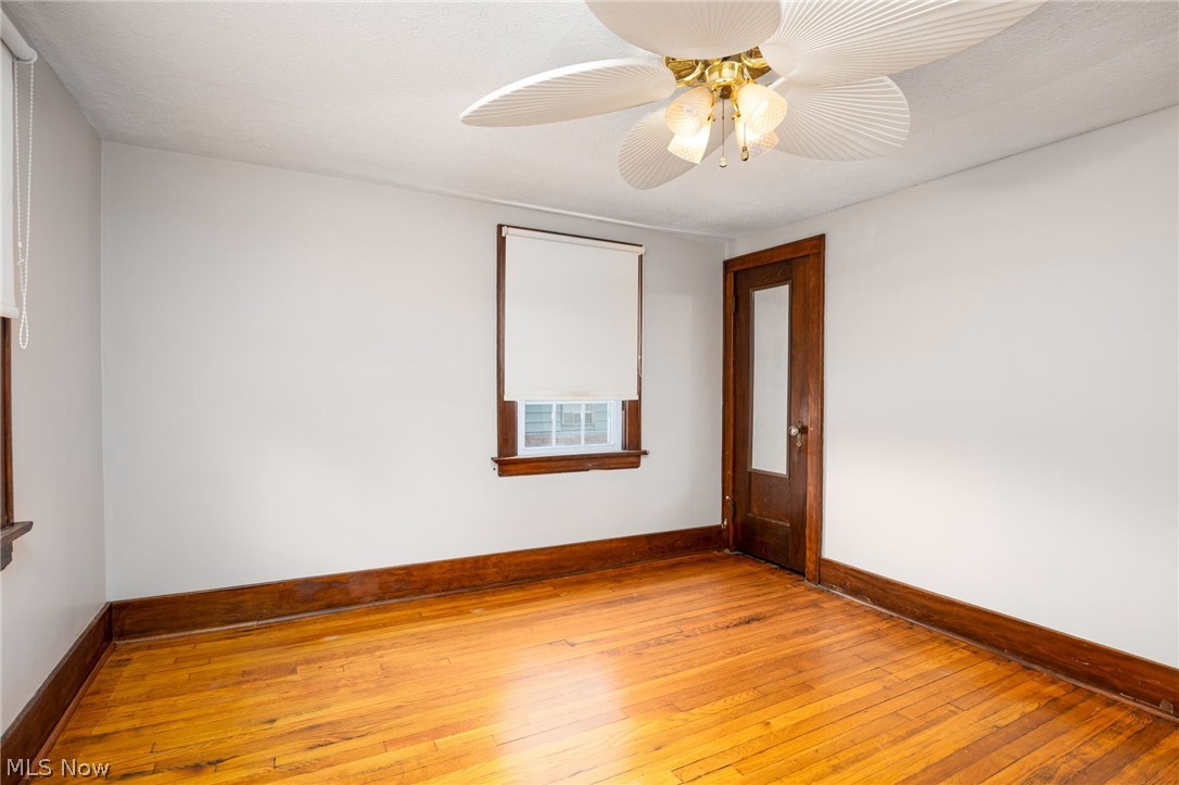 1633 Glenmount Avenue Akron OH 44301