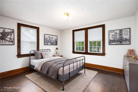 1633 Glenmount Avenue Akron OH 44301
