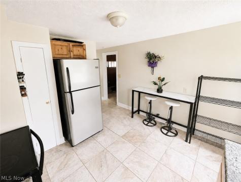 184 Ambrose Avenue NW Canton OH 44708