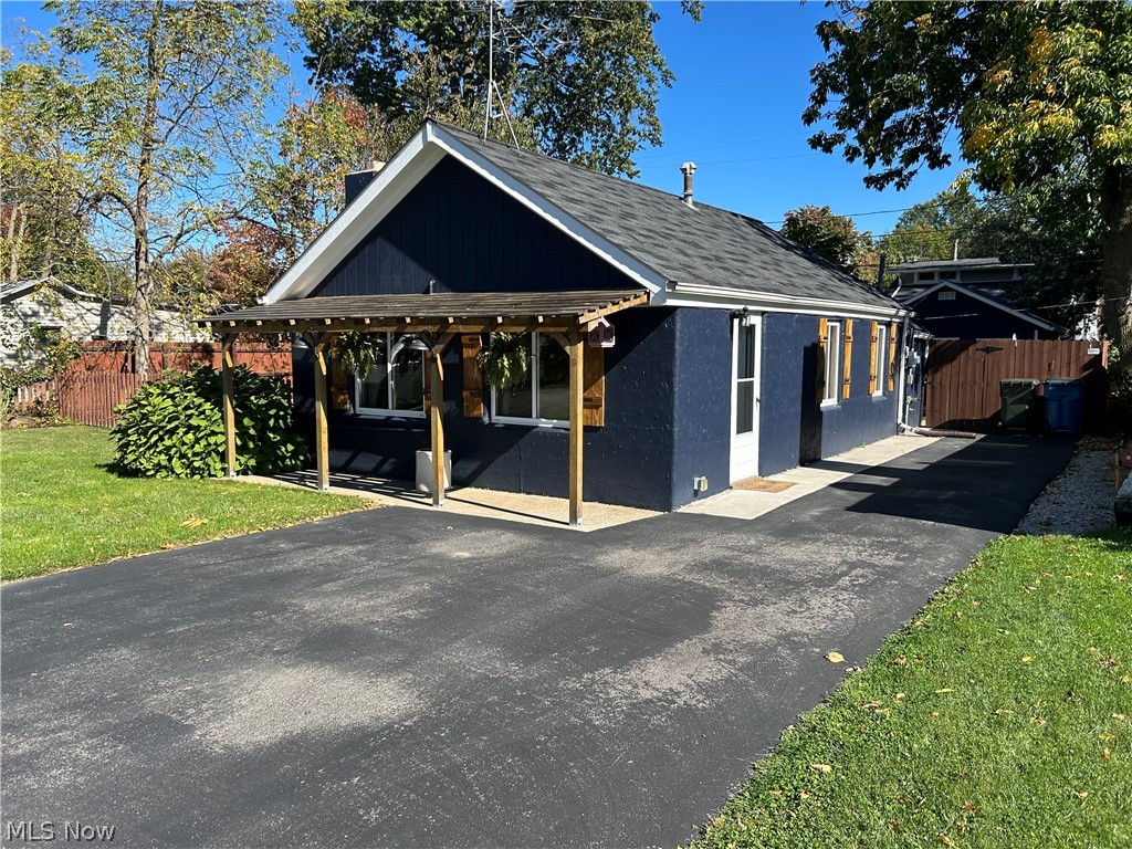 303 Roxboro Road Vermilion OH 44089