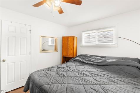 3235 Sunnybrooke Youngstown OH 44511