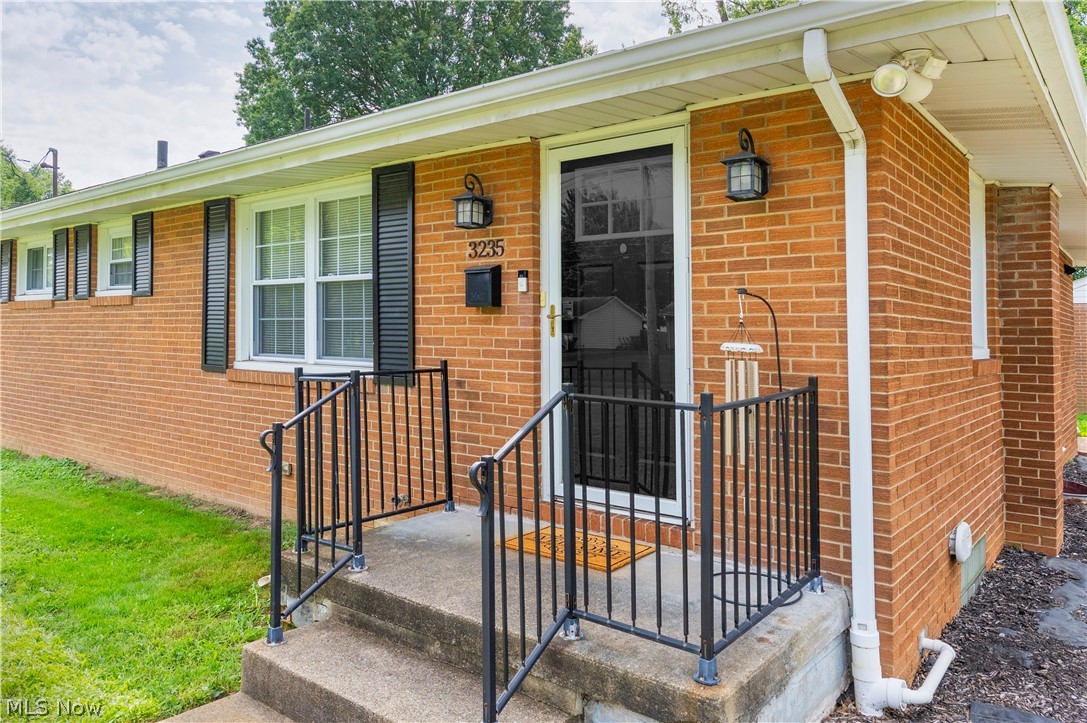 3235 Sunnybrooke Youngstown OH 44511