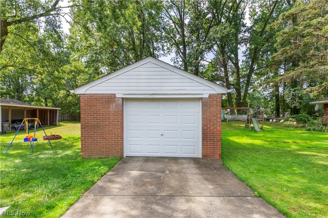 3235 Sunnybrooke Youngstown OH 44511