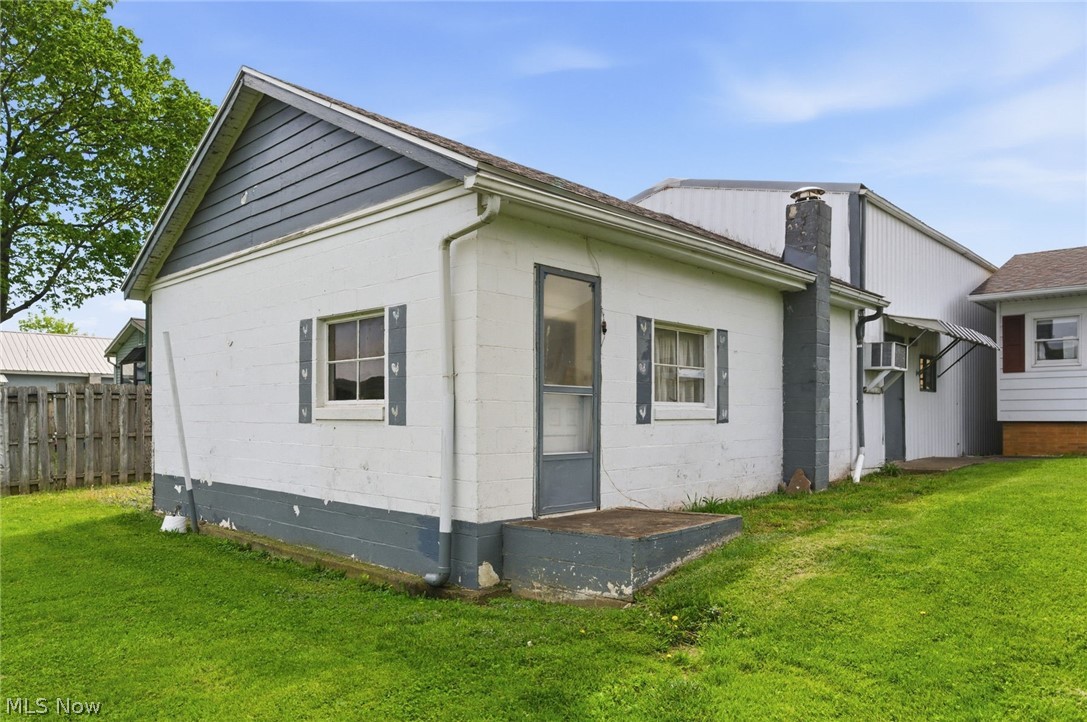 23215 County Road 621 Coshocton OH 43812
