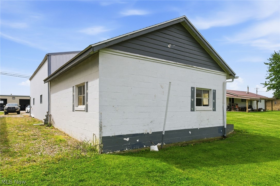 23215 County Road 621 Coshocton OH 43812