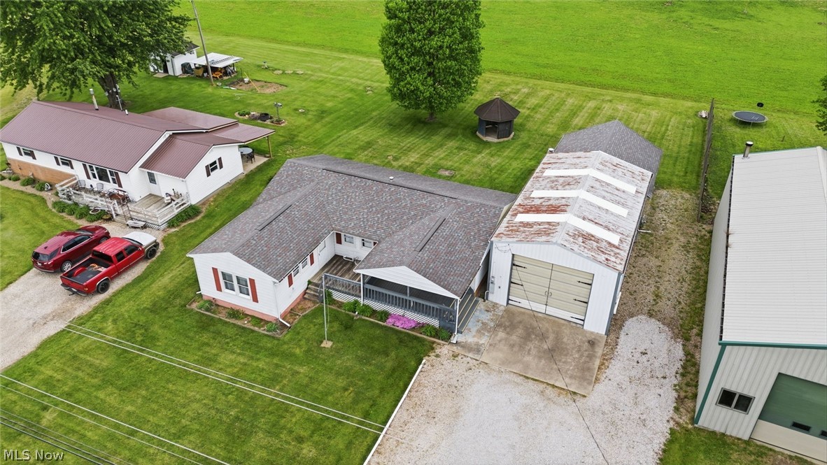 23215 County Road 621 Coshocton OH 43812