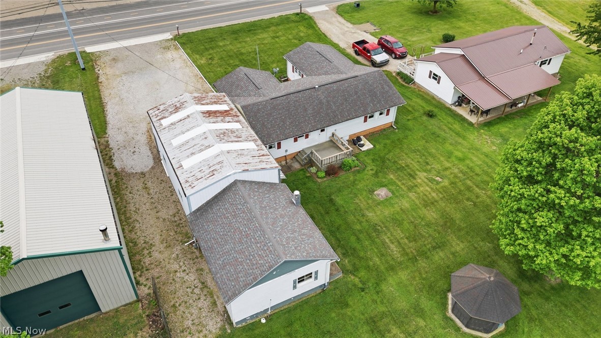 23215 County Road 621 Coshocton OH 43812