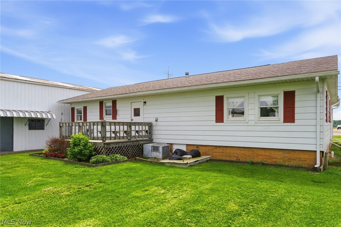 23215 County Road 621 Coshocton OH 43812