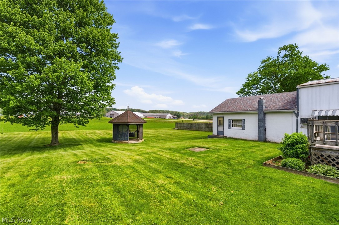 23215 County Road 621 Coshocton OH 43812