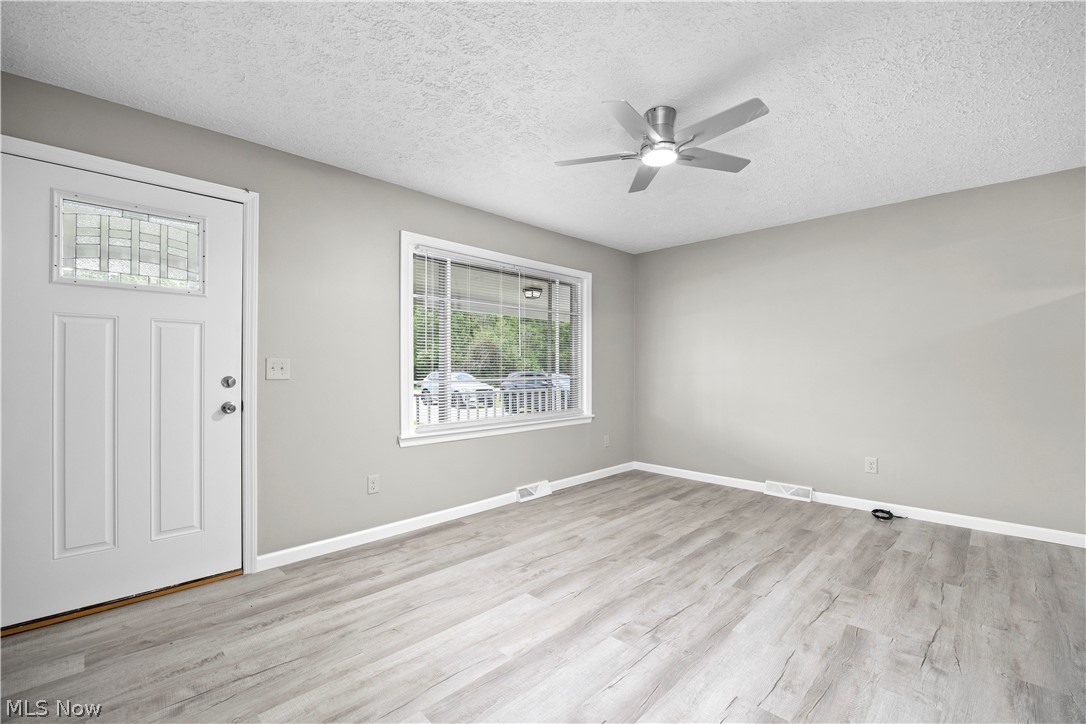 6485 Russia Road South Amherst OH 44001