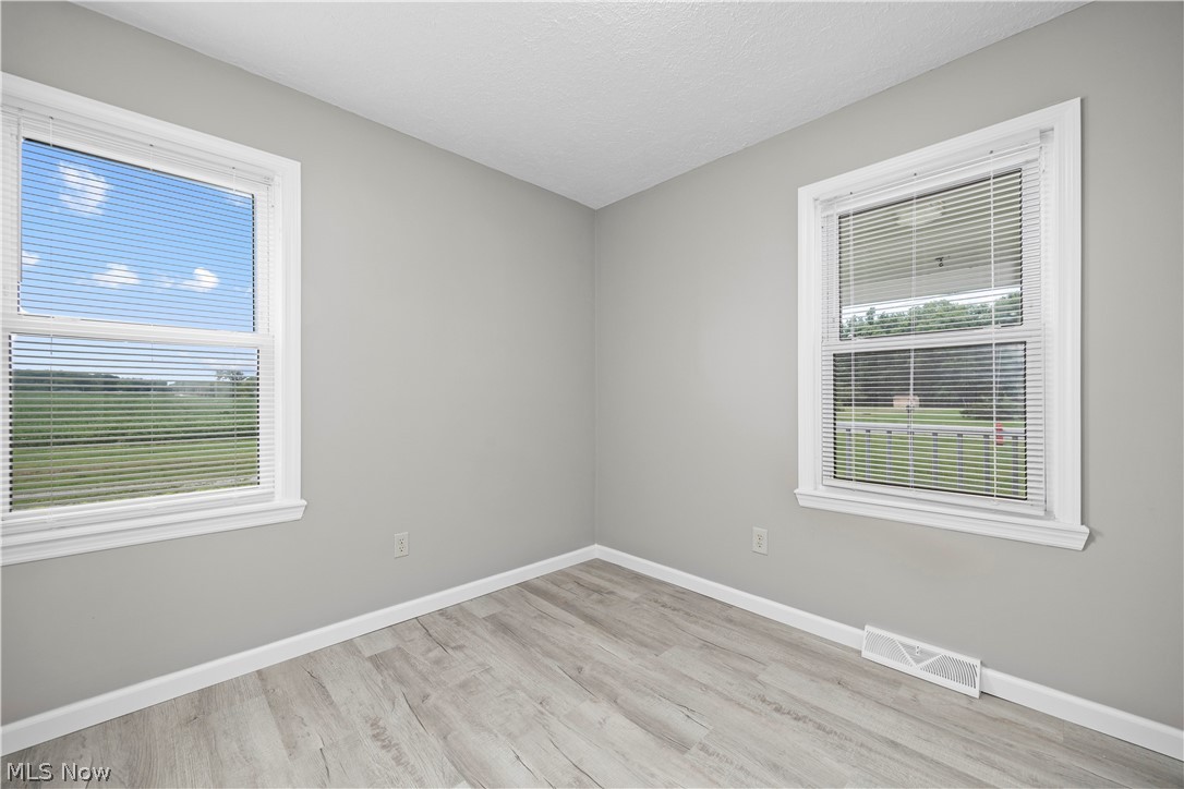 6485 Russia Road South Amherst OH 44001