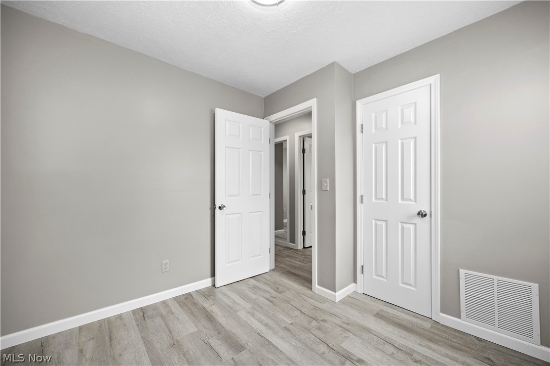 6485 Russia Road South Amherst OH 44001