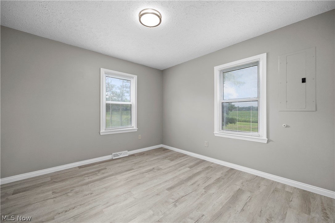 6485 Russia Road South Amherst OH 44001