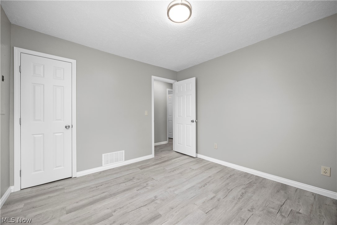 6485 Russia Road South Amherst OH 44001