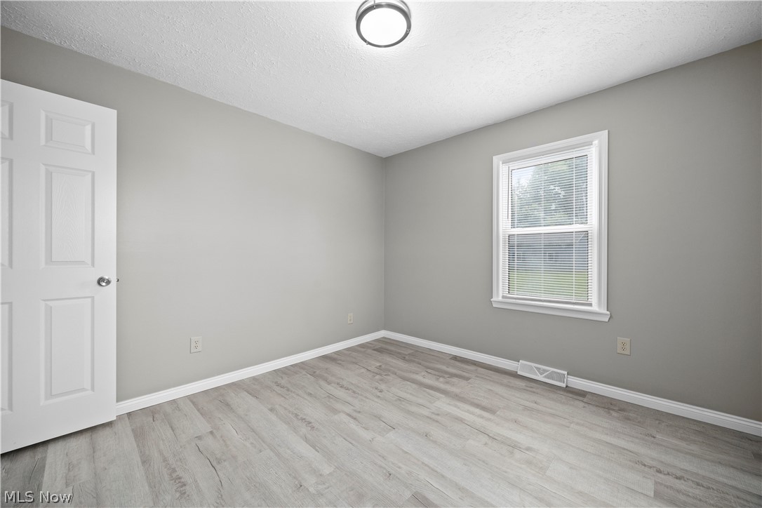 6485 Russia Road South Amherst OH 44001
