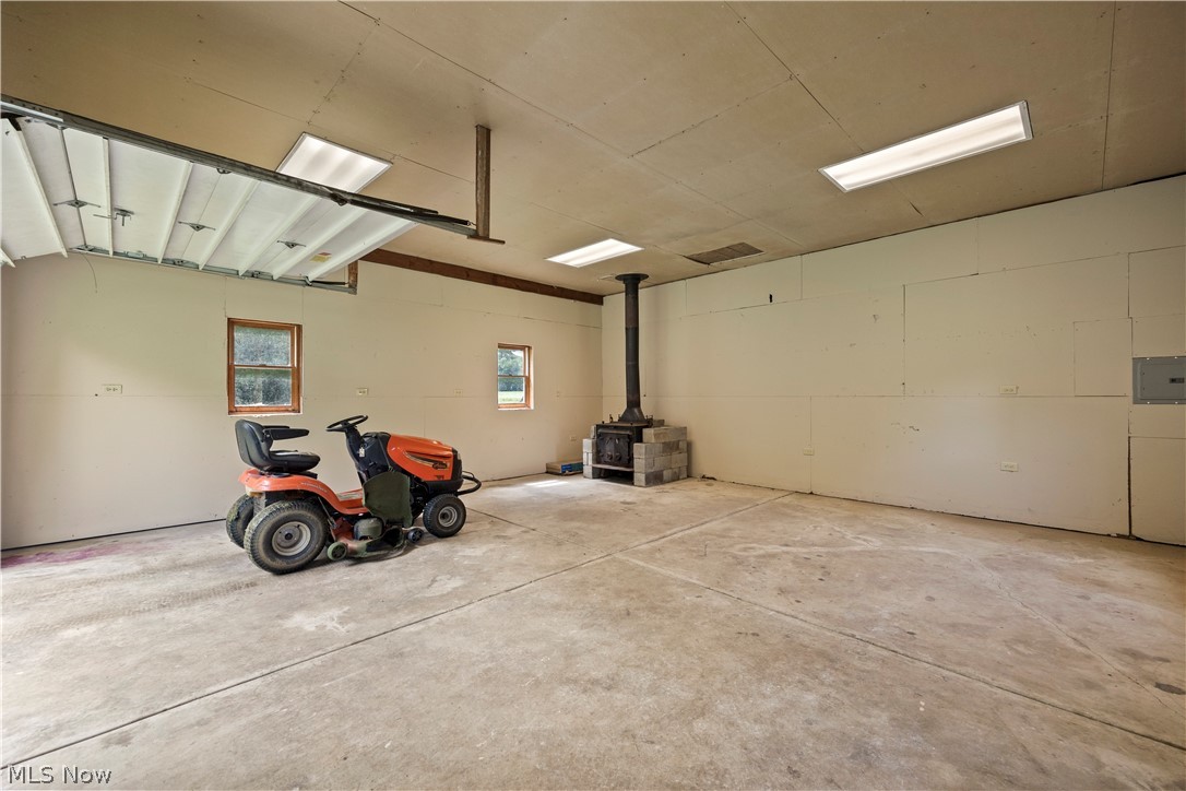 6485 Russia Road South Amherst OH 44001