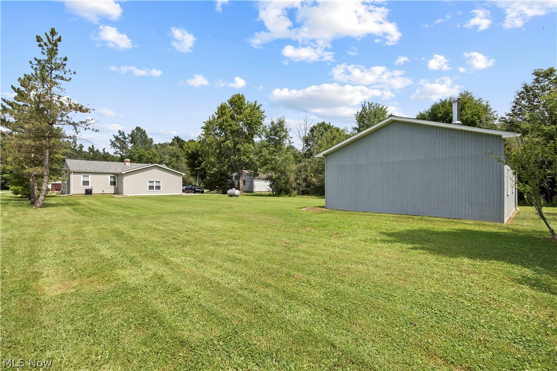 6485 Russia Road South Amherst OH 44001