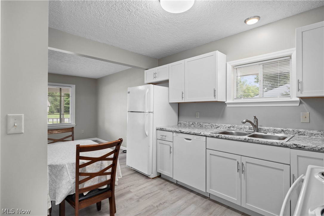 6485 Russia Road South Amherst OH 44001