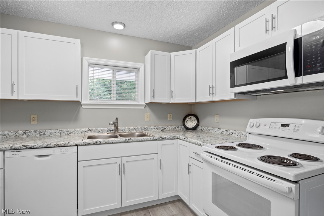 6485 Russia Road South Amherst OH 44001