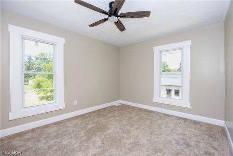 179 W Main Street New London OH 44851
