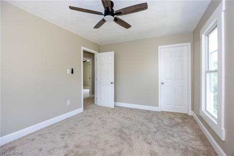 179 W Main Street New London OH 44851