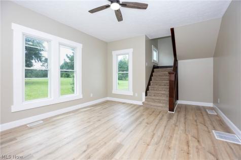 179 W Main Street New London OH 44851