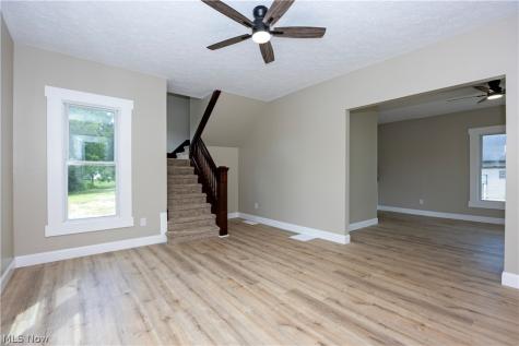 179 W Main Street New London OH 44851