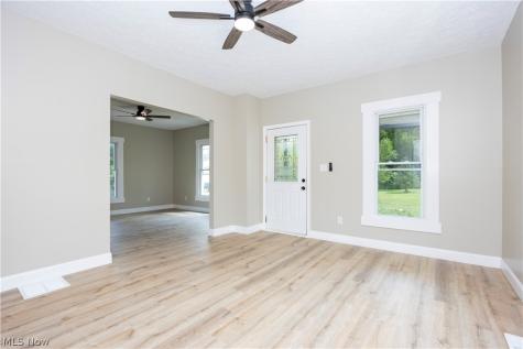 179 W Main Street New London OH 44851