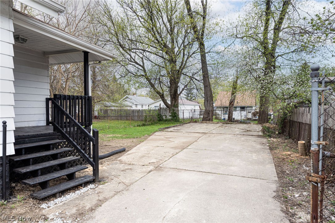 961 Wyley Avenue Akron OH 44306