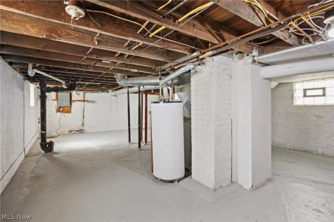 961 Wyley Avenue Akron OH 44306