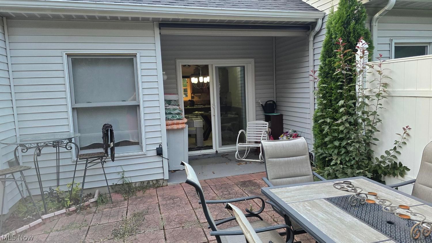 15109 Colony Ct. Court Strongsville OH 44136