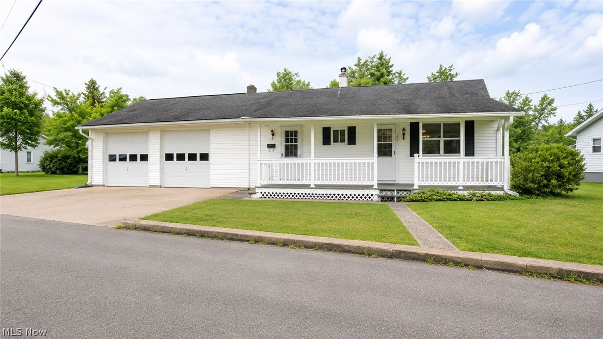 40 Sunset Drive Mcconnelsville OH 43756