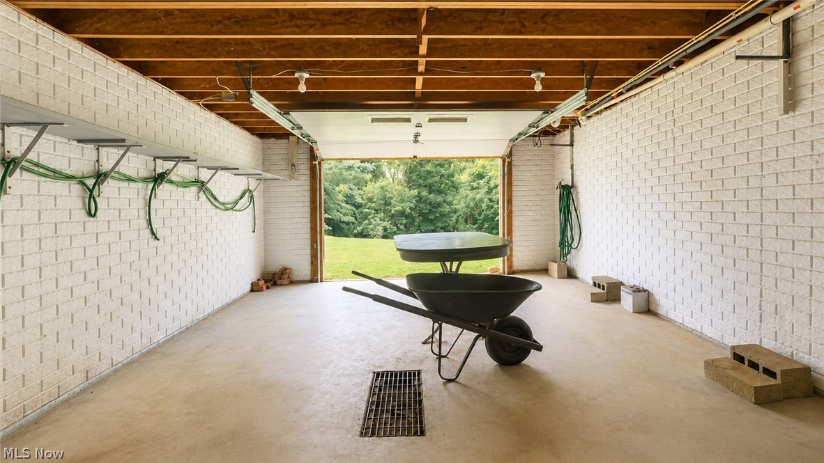 40 Sunset Drive Mcconnelsville OH 43756