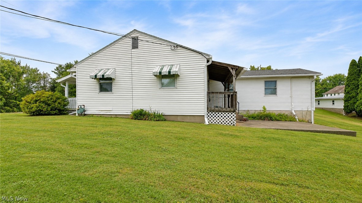 40 Sunset Drive Mcconnelsville OH 43756