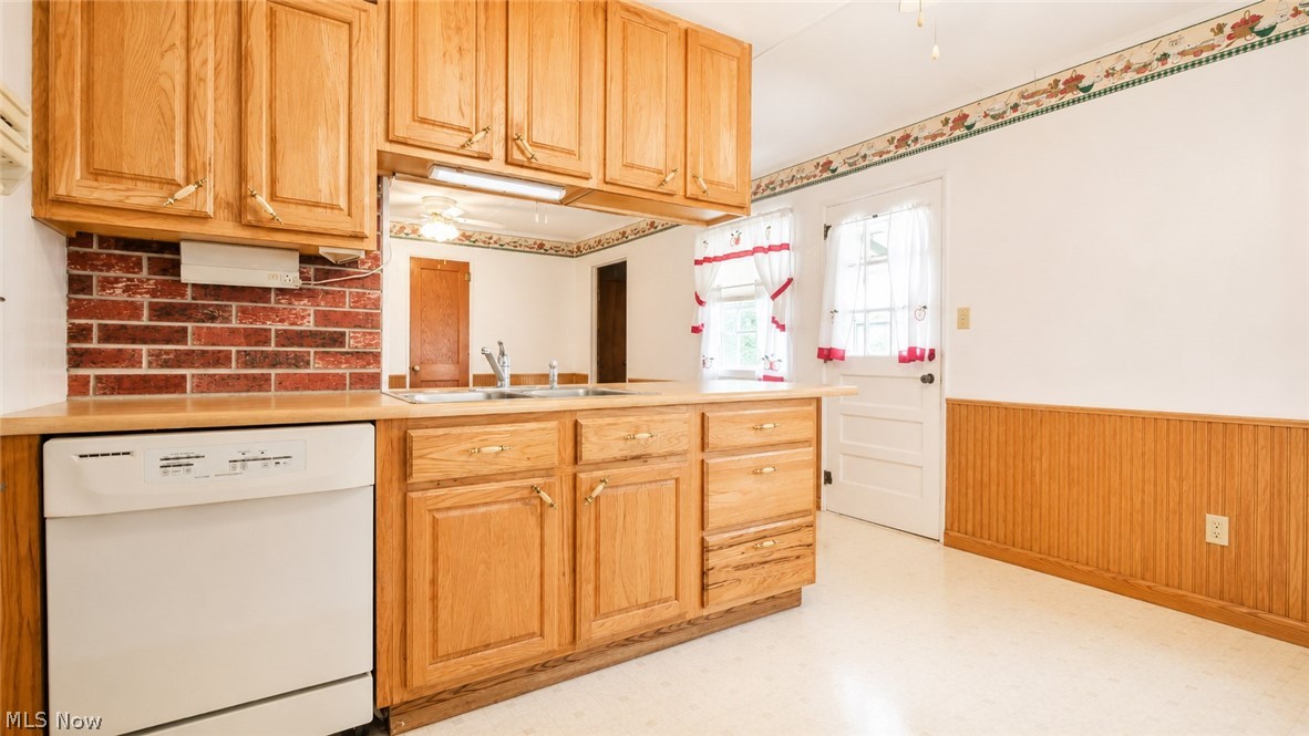40 Sunset Drive Mcconnelsville OH 43756