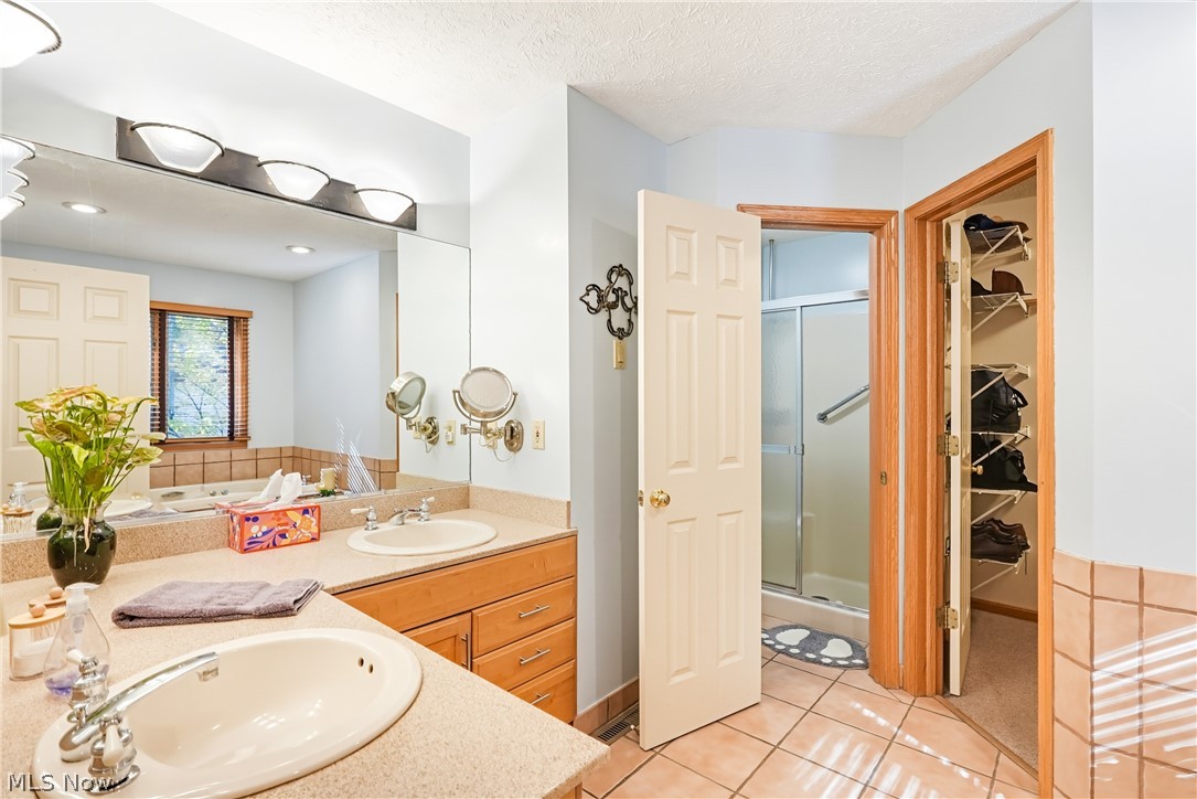 10124 Jamestown Drive North Royalton OH 44133