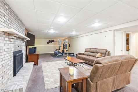 10124 Jamestown Drive North Royalton OH 44133