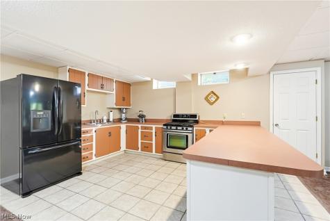 10124 Jamestown Drive North Royalton OH 44133