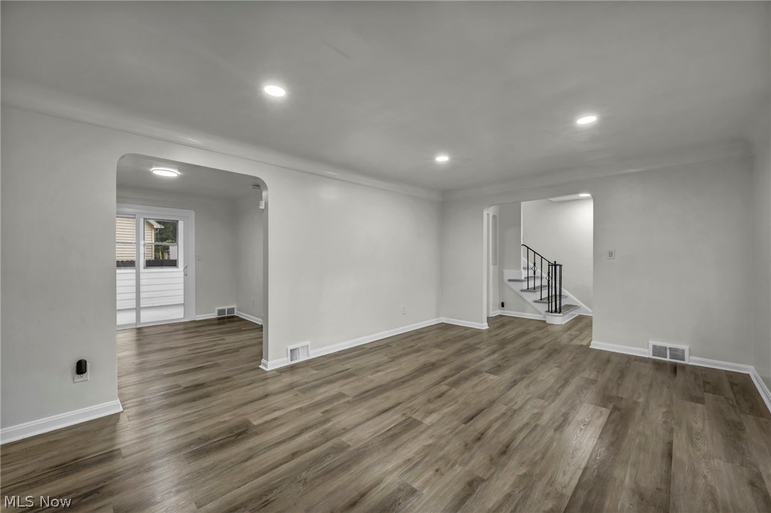 6806 Ottawa Cleveland OH 44105
