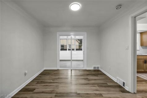 6806 Ottawa Cleveland OH 44105