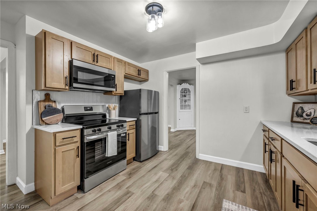 6806 Ottawa Cleveland OH 44105