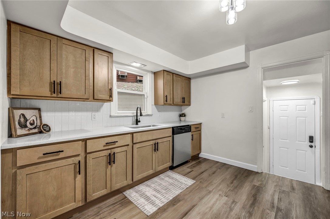6806 Ottawa Cleveland OH 44105