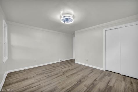 6806 Ottawa Cleveland OH 44105