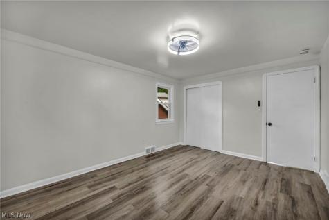 6806 Ottawa Cleveland OH 44105