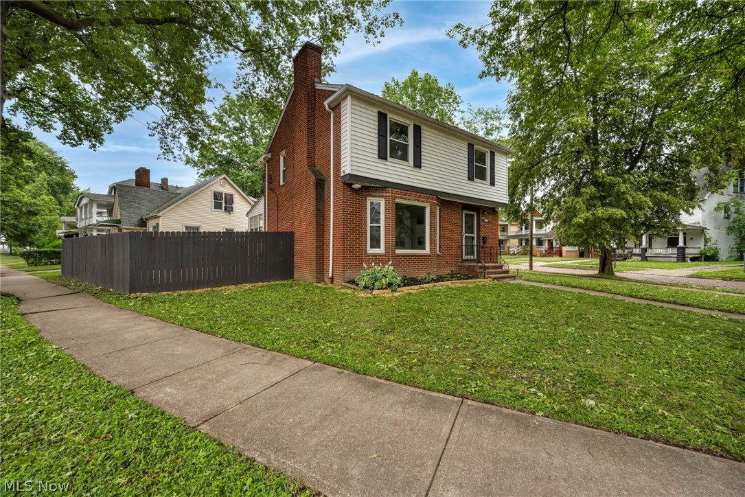 6806 Ottawa Cleveland OH 44105