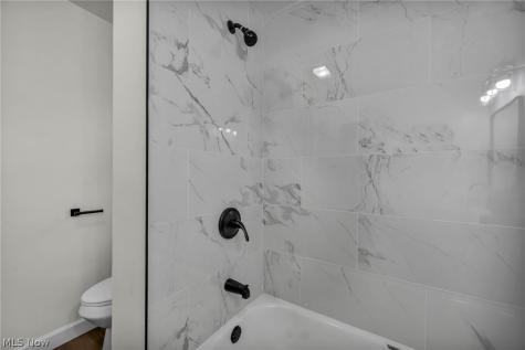 6806 Ottawa Cleveland OH 44105